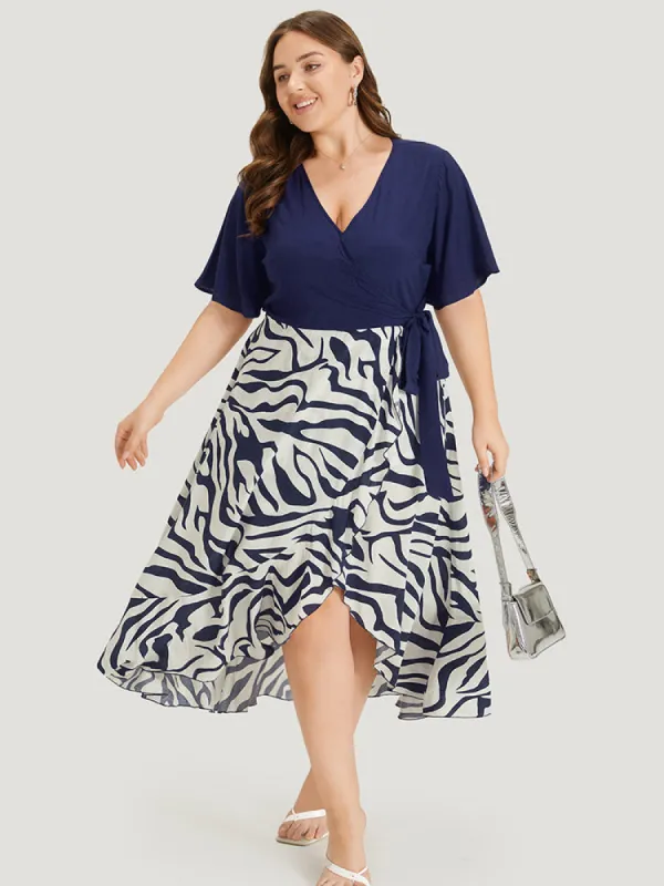 Water Ripple Patchwork Wrap Pocket Knotted Dress sold by Bloomchic