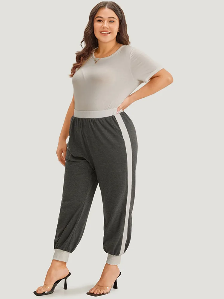 Two Tone Patchwork Pocket Elastic Waist Sweatpants sold by Bloomchic product image thumbnail 4