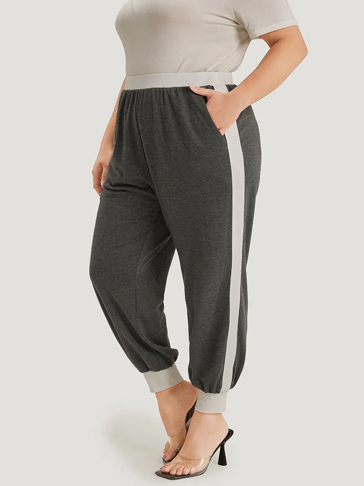 Two Tone Patchwork Pocket Elastic Waist Sweatpants sold by Bloomchic