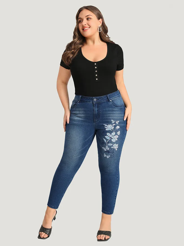 Floral Print Very Stretchy Dark Wash Jeans sold by Bloomchic product image thumbnail 2