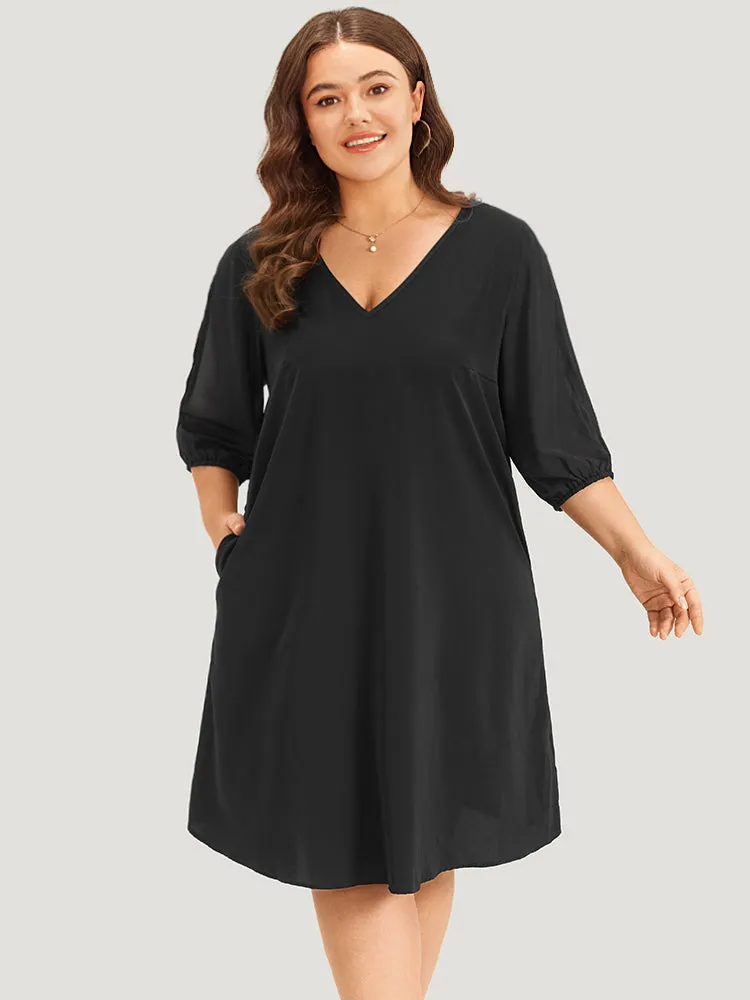 Solid Pocket Cut Out V Neck Dress sold by Bloomchic product image thumbnail 5