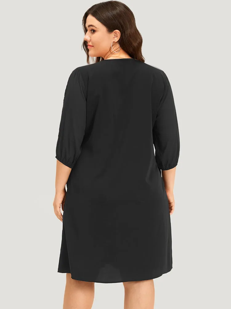 Solid Pocket Cut Out V Neck Dress sold by Bloomchic product image thumbnail 2
