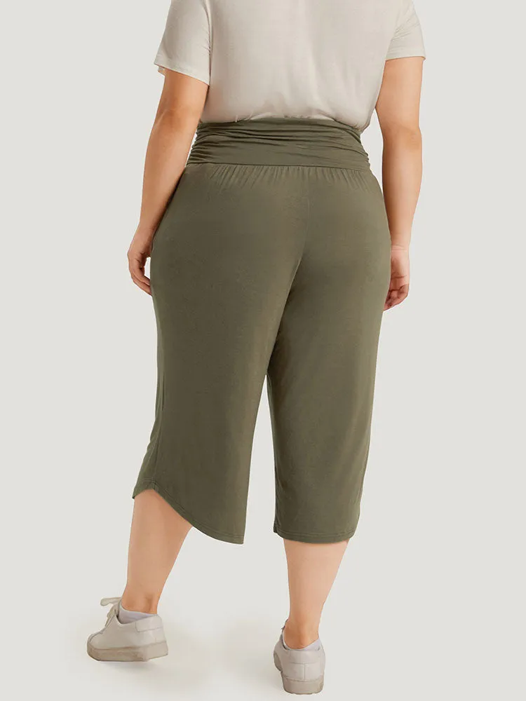 Plain Ruched Pocket Arc Hem Cropped Pants sold by Bloomchic product image thumbnail 5