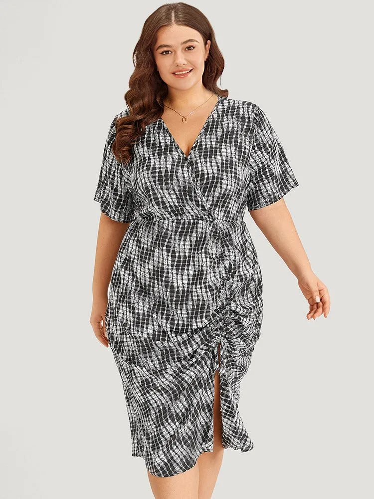 Geometric Split Hem Wrap Gathered Drawstring Dress sold by Bloomchic