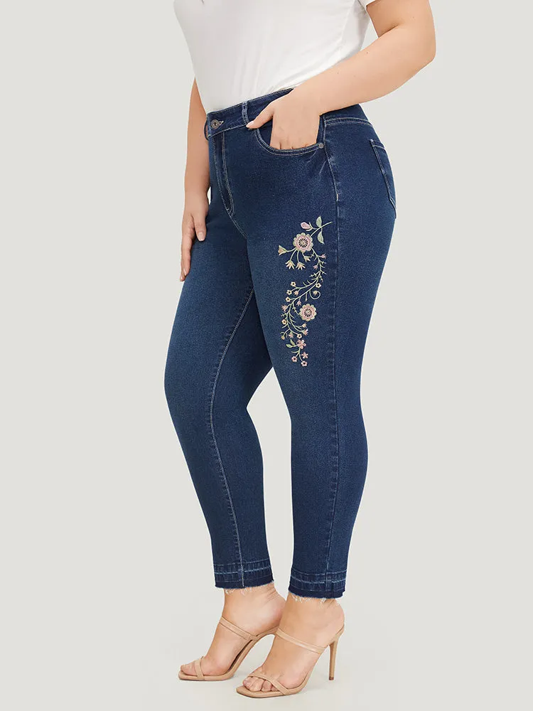 Very Stretchy Floral Embroidered Dark Wash Jeans sold by Bloomchic product image thumbnail 3