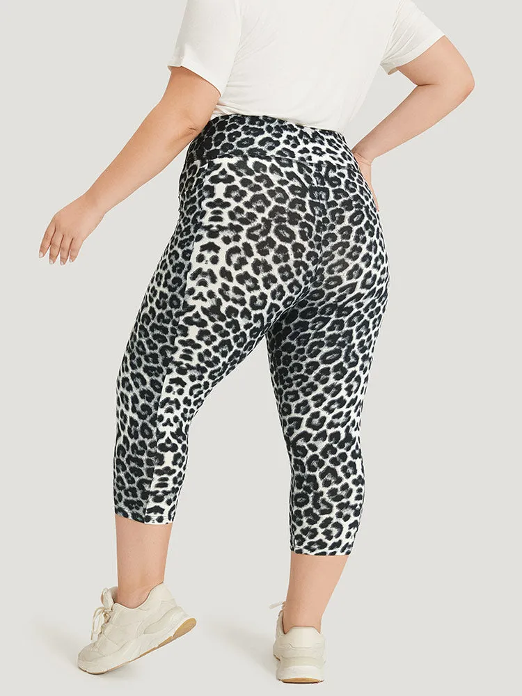 Leopard Print Pocket Side Cropped Leggings sold by Bloomchic product image thumbnail 5