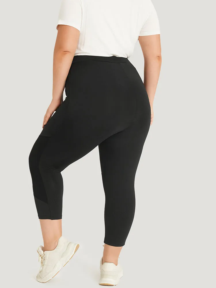 Supersoft Essentials Plain Crochet Mesh Elastic Waist Leggings sold by Bloomchic product image thumbnail 2