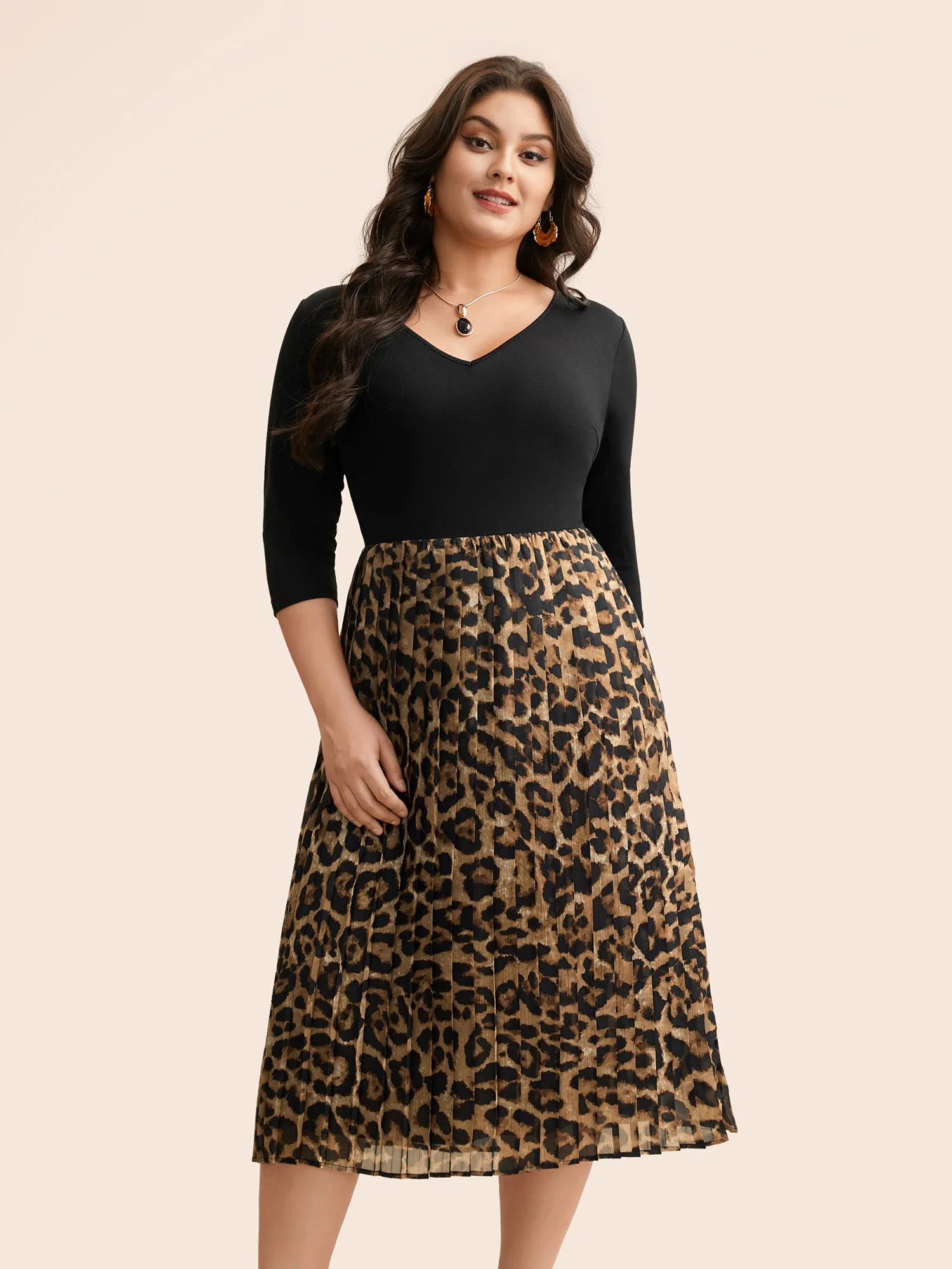 V Neck Leopard Print Patchwork Dress sold by Bloomchic