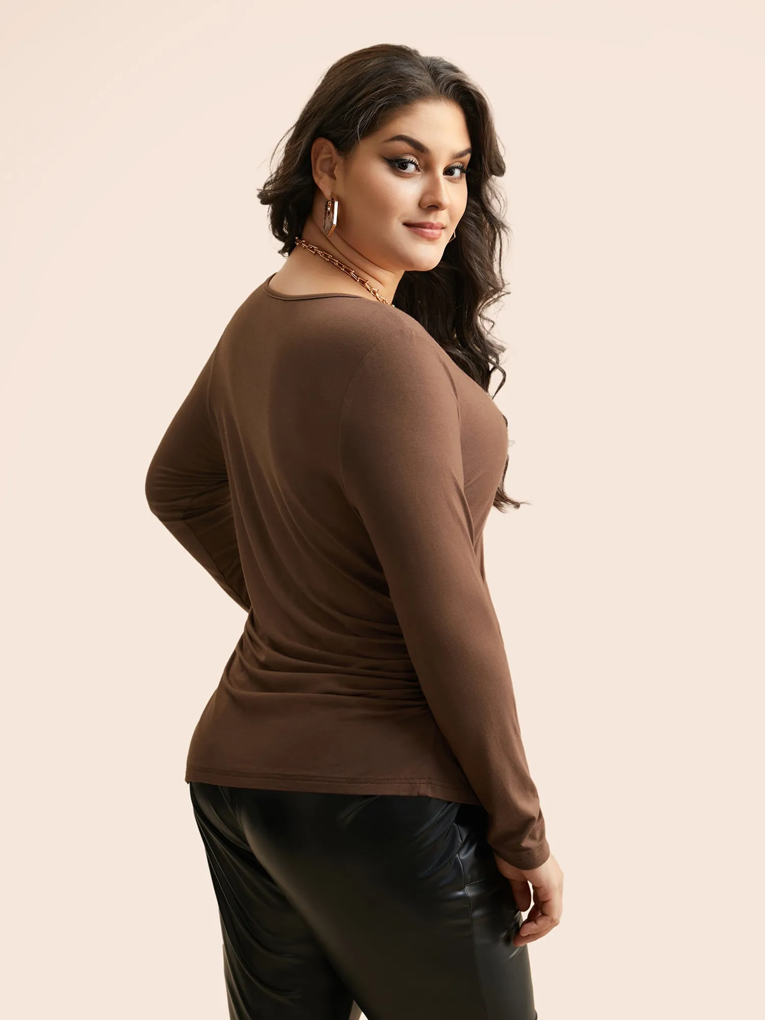 V Neck Gathered Asymmetrical Hem T-shirt sold by Bloomchic product image thumbnail 3