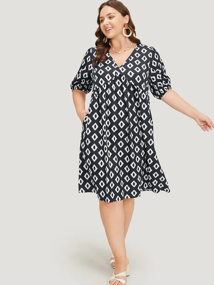 Geometric Print Gathered Pocket Puff Sleeve Dress sold by Bloomchic product image thumbnail 4