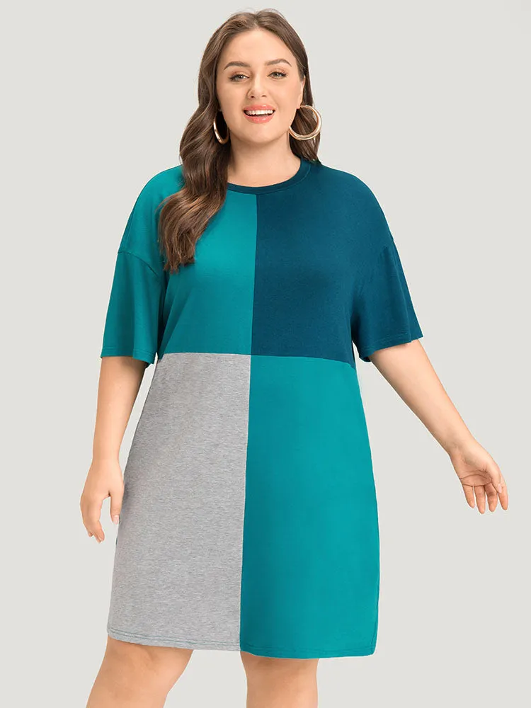 Colorblock Contrast Pocket Drop Shoulder Tee Dress sold by Bloomchic