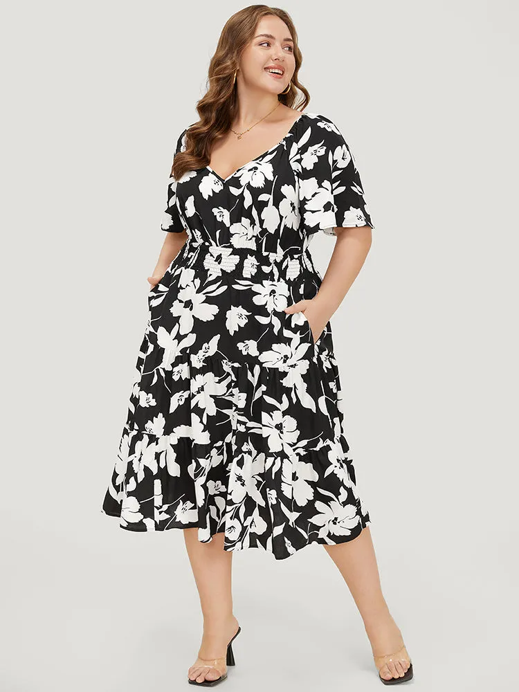 Floral Ruffle Pocket V Neck Shirred Dress sold by Bloomchic product image thumbnail 2