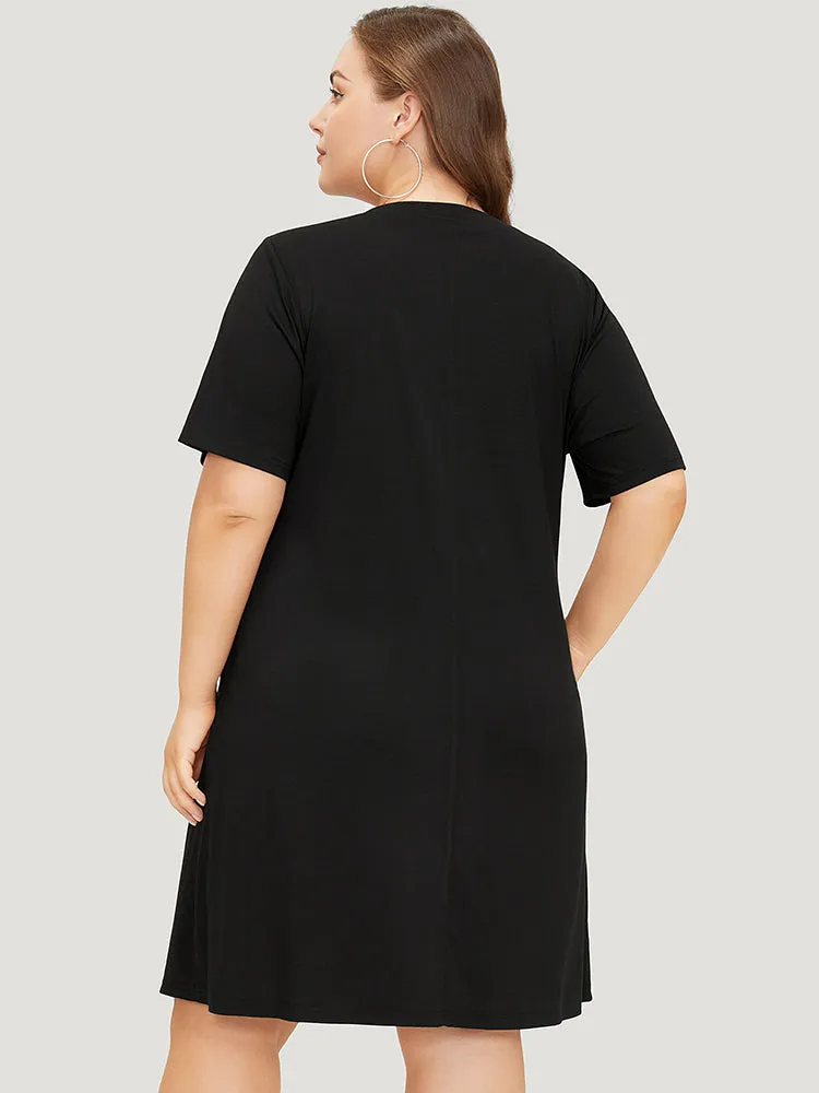 Rose & Figure Print Pocket Flutter Graphic Dress sold by Bloomchic product image thumbnail 2