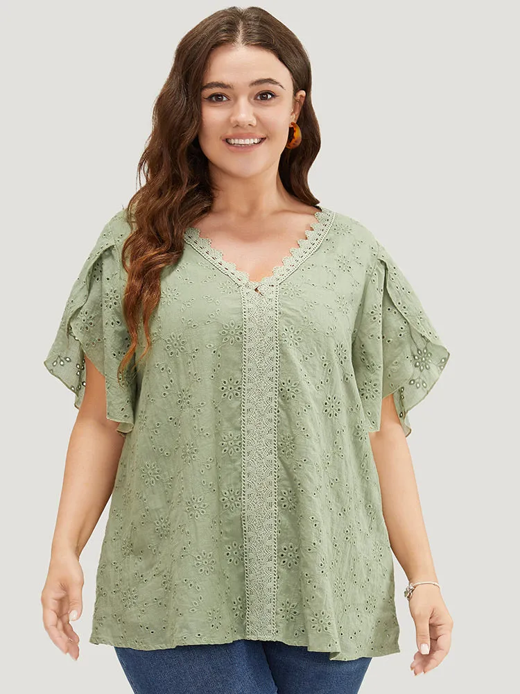 Solid Broderie Anglaise Split Sleeve Contrast Lace Blouse sold by Bloomchic product image thumbnail 2