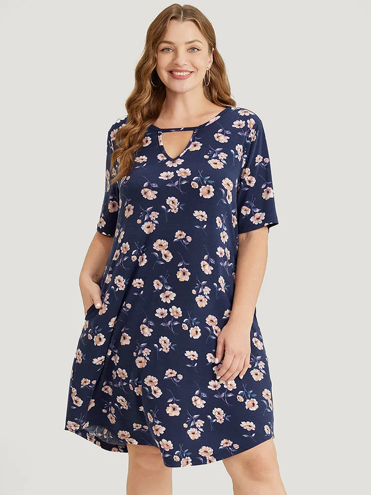 Floral Print Keyhole Neck Pocket Arc Hem Dress sold by Bloomchic product image thumbnail 3