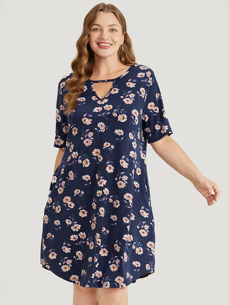 Floral Print Keyhole Neck Pocket Arc Hem Dress sold by Bloomchic product image thumbnail 4