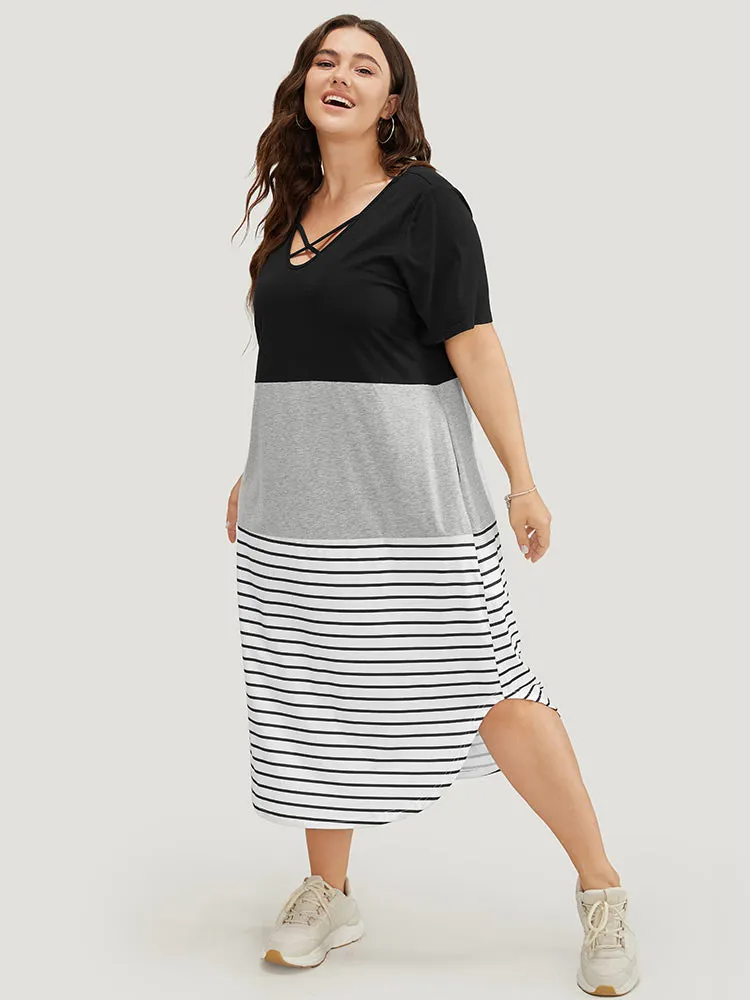 Striped Contrast Arc Hem Pocket Crisscross Neck Dress sold by Bloomchic product image thumbnail 4