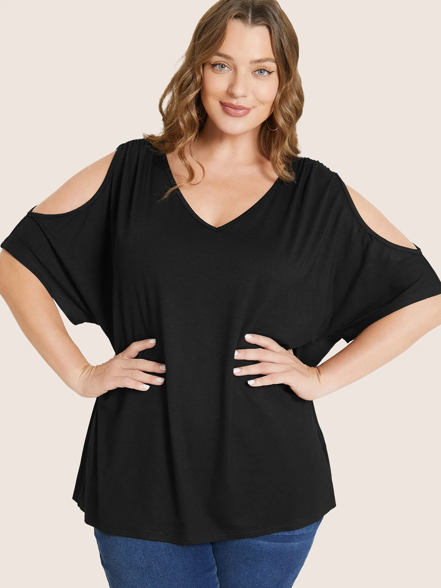 Plain Cut Out V Neck T-shirt sold by Bloomchic product image thumbnail 3