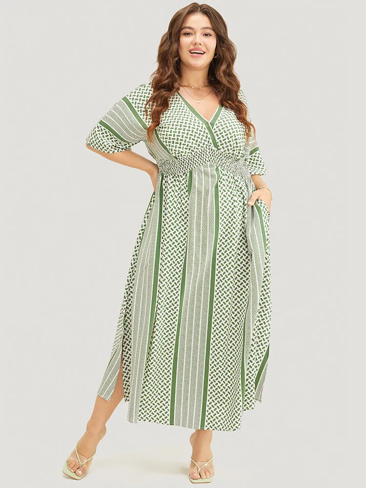 Geometric Contrast Wrap Pocket Shirred Split Dress sold by Bloomchic product image thumbnail 4