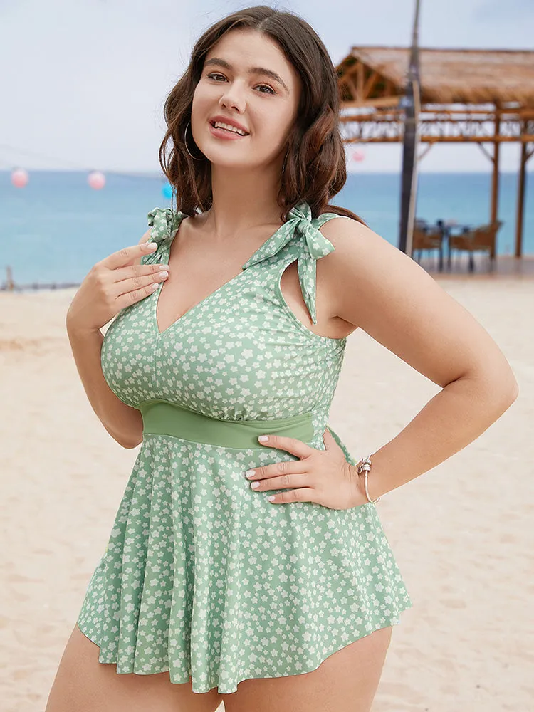 Ditsy Floral Tie Shoulder O Ring Ruffle Tankini Top sold by Bloomchic product image thumbnail 4