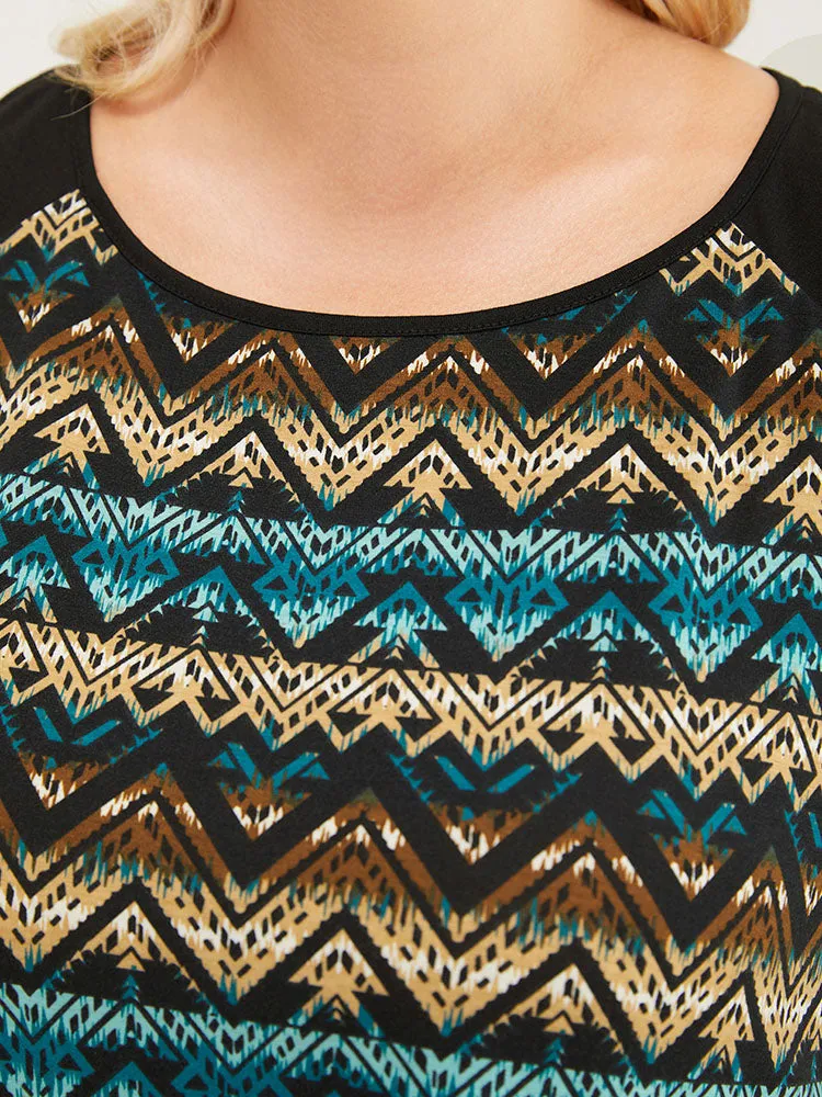 Bandana Contrast Raglan Sleeve Asymmetrical T-shirt sold by Bloomchic product image thumbnail 3