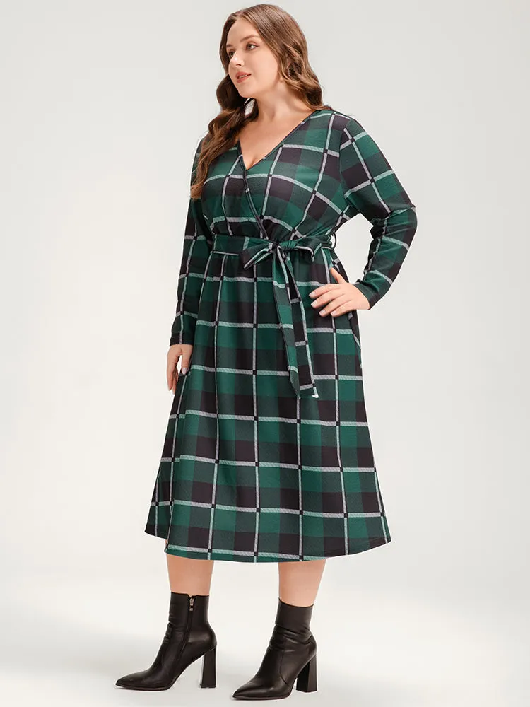 Plaid Surplice Neck Pocket Belted Midi Dress sold by Bloomchic product image thumbnail 4