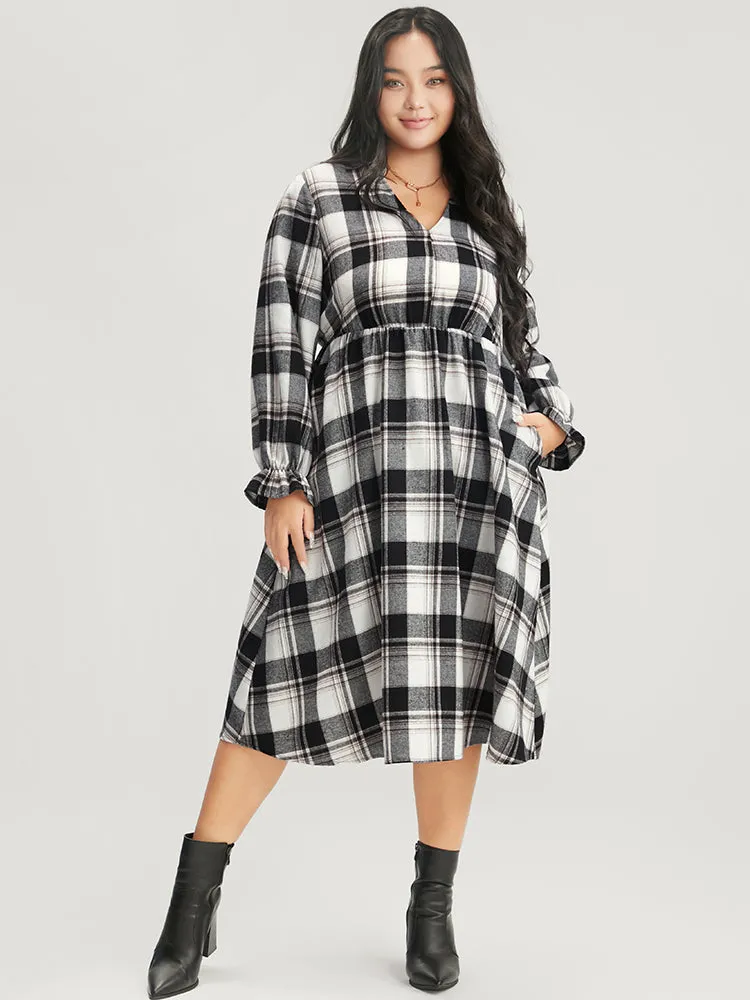 Plaid Lantern Sleeve Pocket V Neck Midi Dress Without Belt sold by Bloomchic product image thumbnail 2