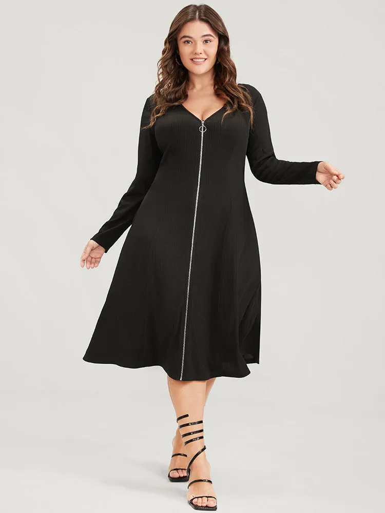 Plain V Neck Pocket Zip Up Midi Dress sold by Bloomchic product image thumbnail 3