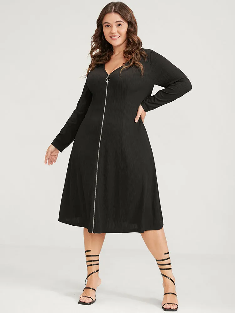 Plain V Neck Pocket Zip Up Midi Dress sold by Bloomchic product image thumbnail 2
