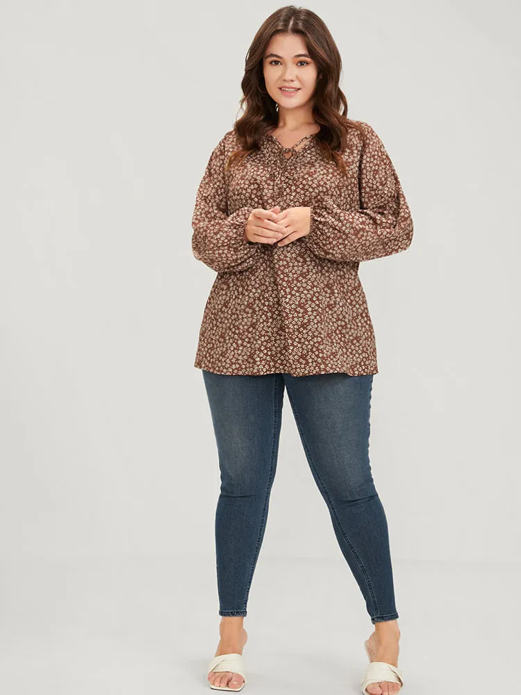 Ditsy Floral Lantern Sleeve Ties V Neck Blouse sold by Bloomchic product image thumbnail 2