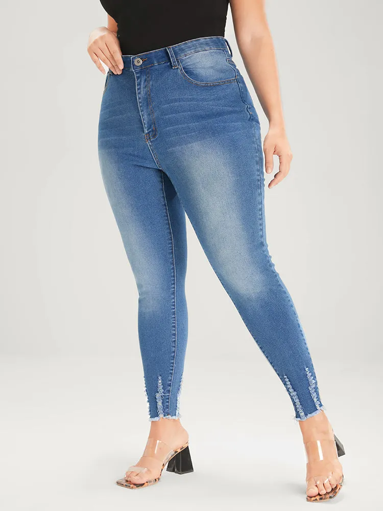 Skinny Very Stretchy Mid Rise Medium Wash Pocket Jeans sold by Bloomchic product image thumbnail 5