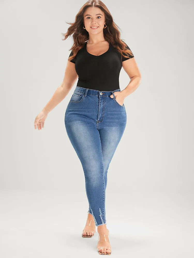 Skinny Very Stretchy Mid Rise Medium Wash Pocket Jeans sold by Bloomchic product image thumbnail 2