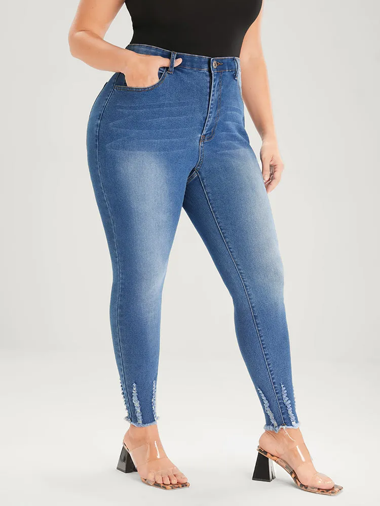 Skinny Very Stretchy Mid Rise Medium Wash Pocket Jeans sold by Bloomchic product image thumbnail 4
