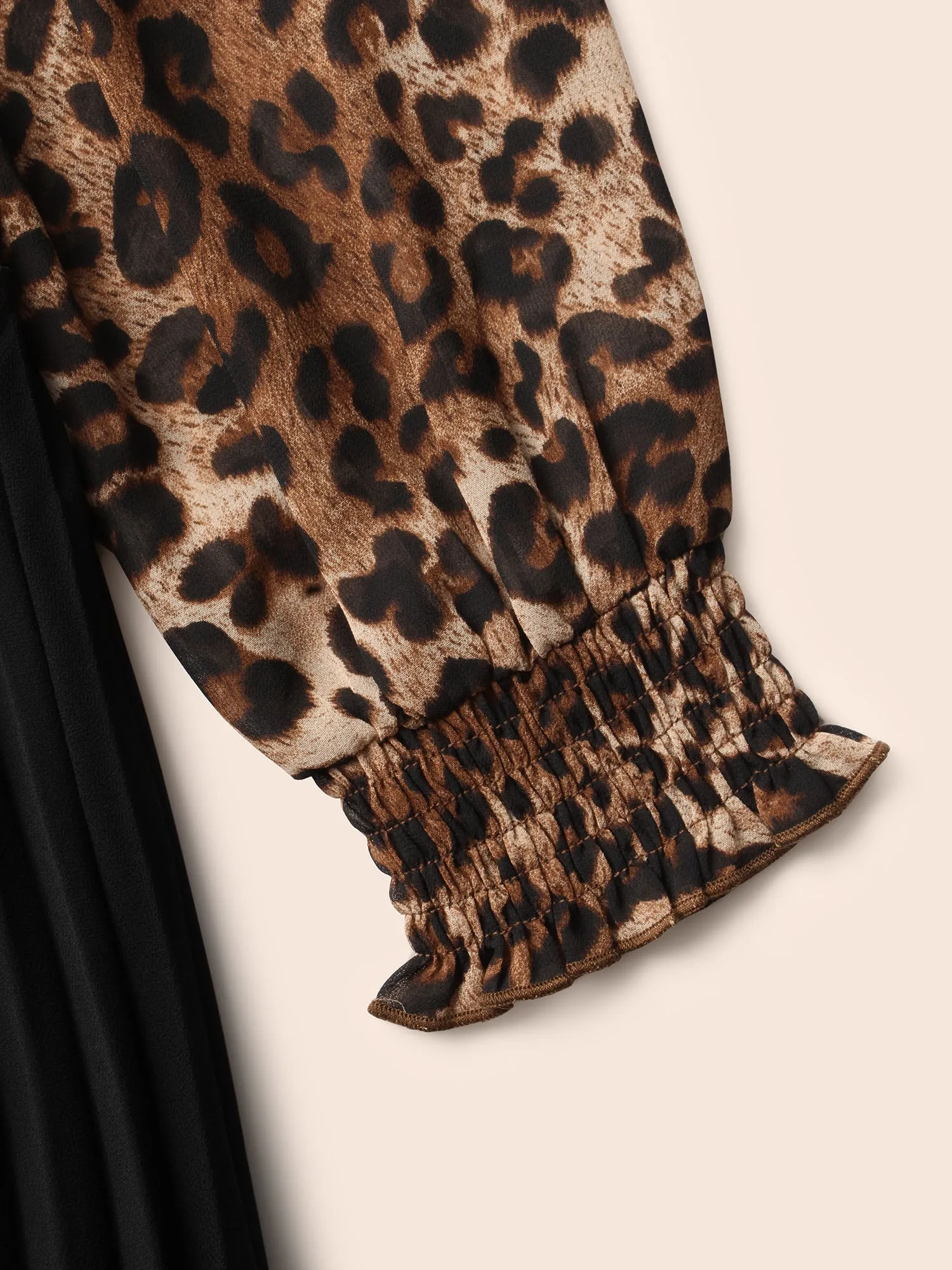 Leopard Print Patchwork Mesh Pleated Dress sold by Bloomchic product image thumbnail 5