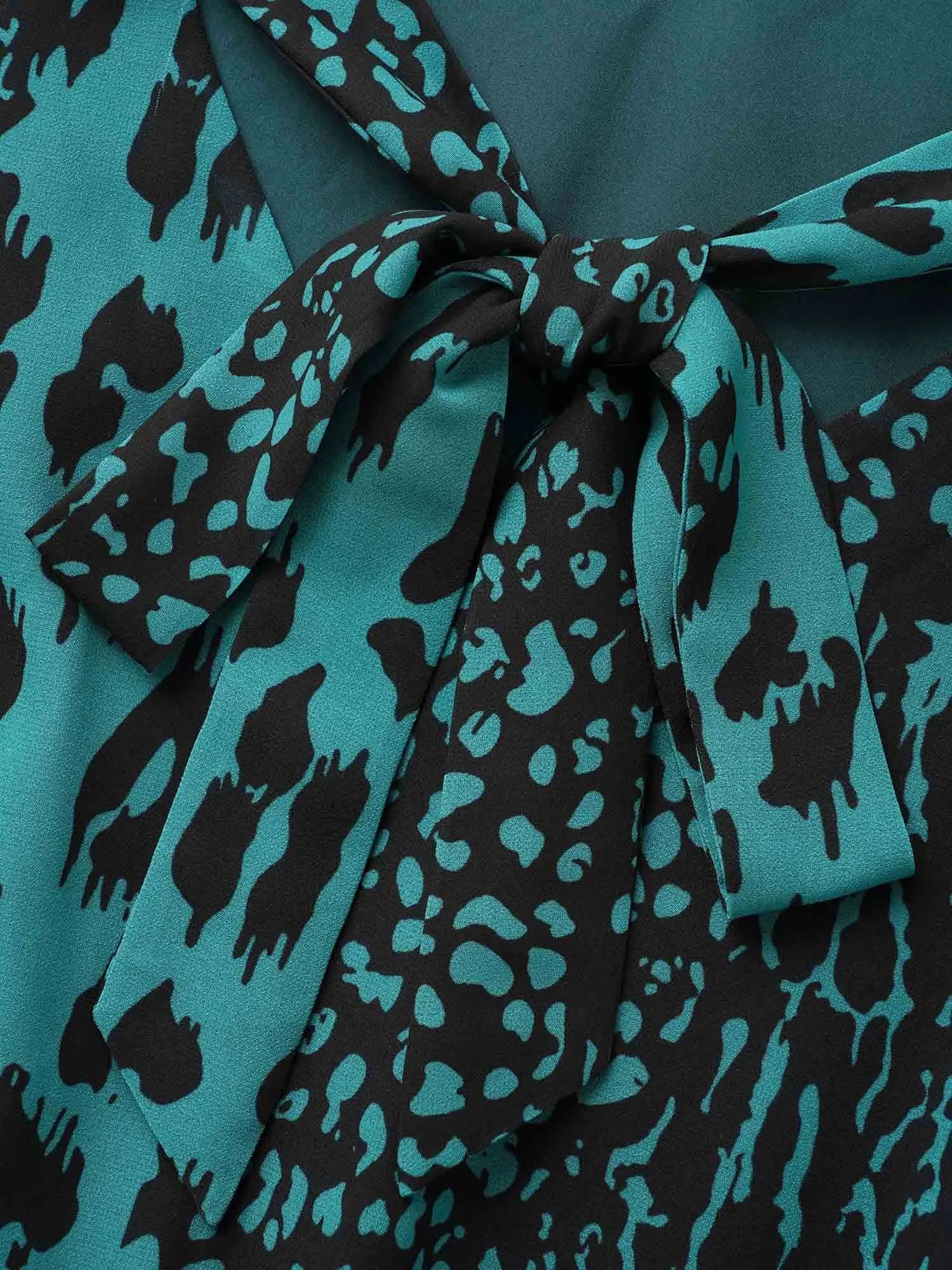 Leopard Print Elastic Waist Tie Knot Dress sold by Bloomchic product image thumbnail 5