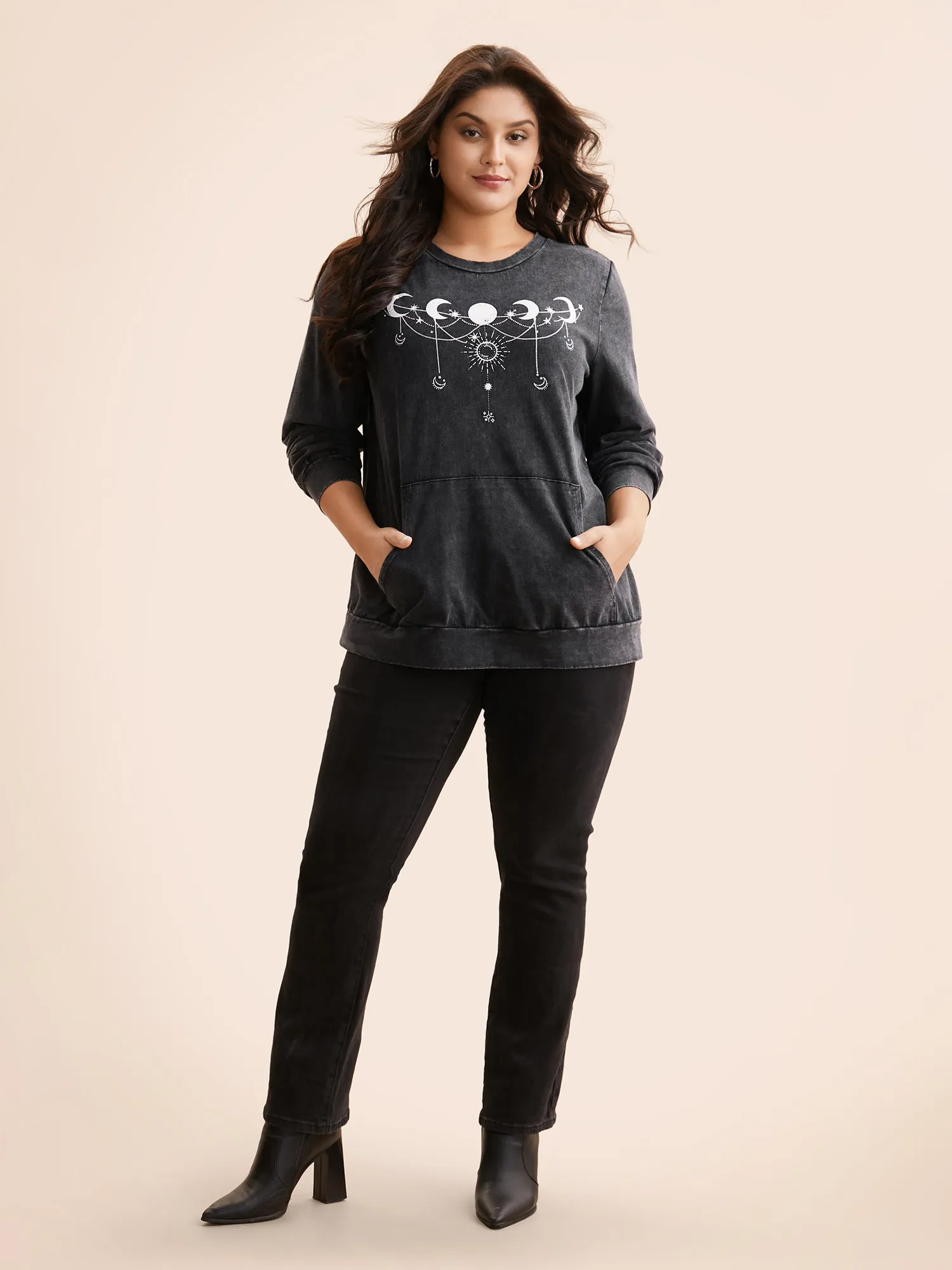 Moon & Star Print Vintage Pocket Sweatshirt sold by Bloomchic product image thumbnail 3