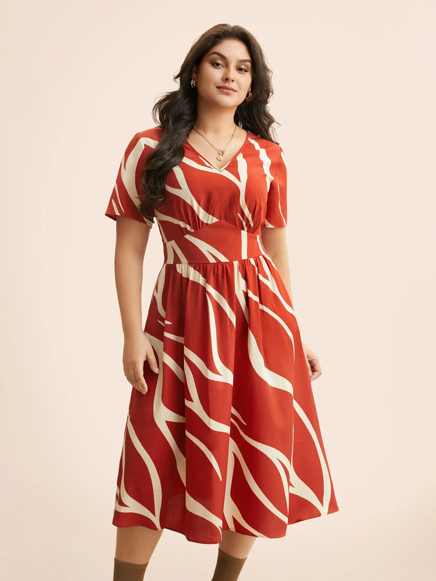 V Neck Geometric Shirred Midi Dress sold by Bloomchic product image thumbnail 2