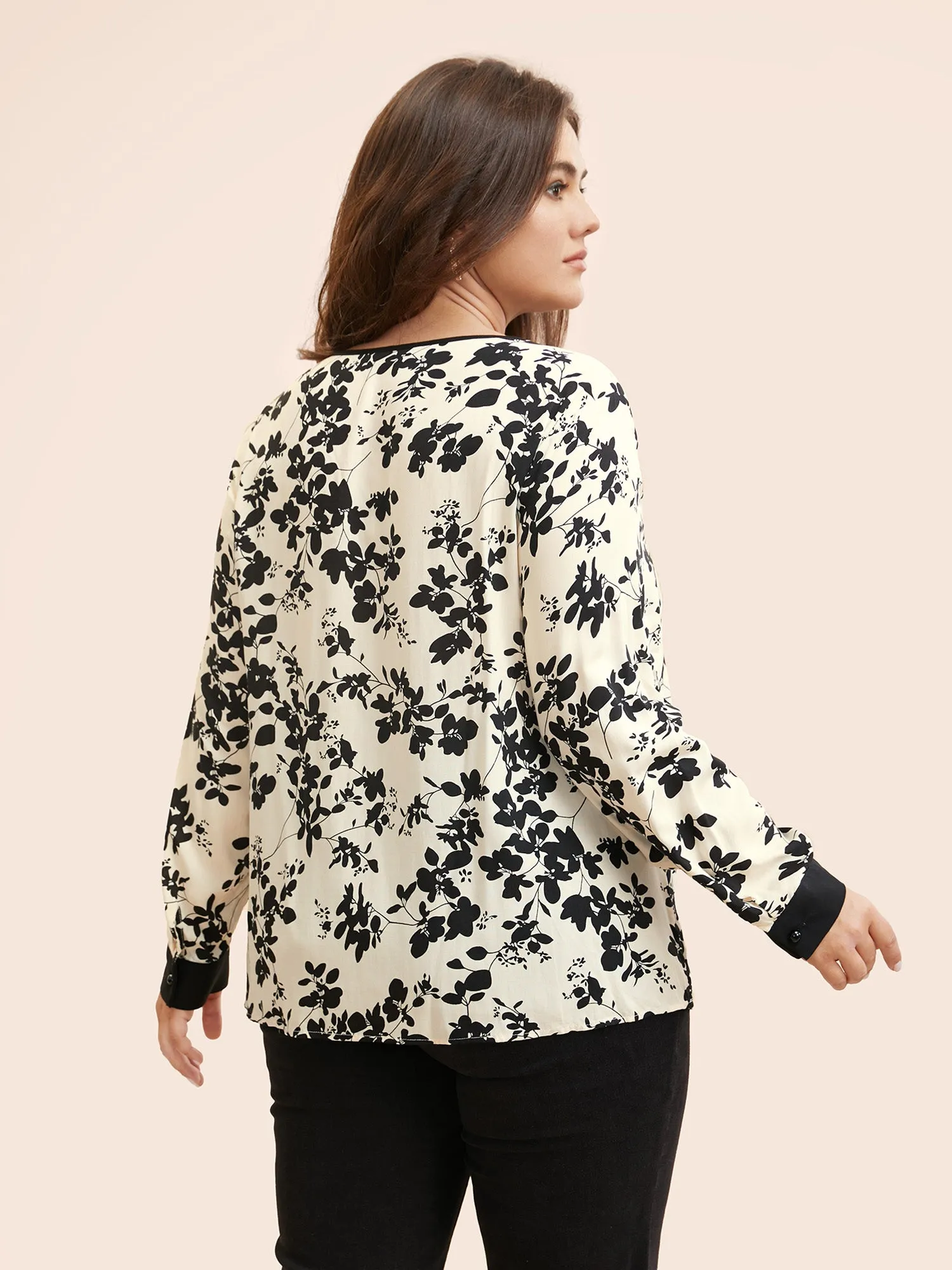 Floral Contrast V Neck Pleated Blouse sold by Bloomchic product image thumbnail 3