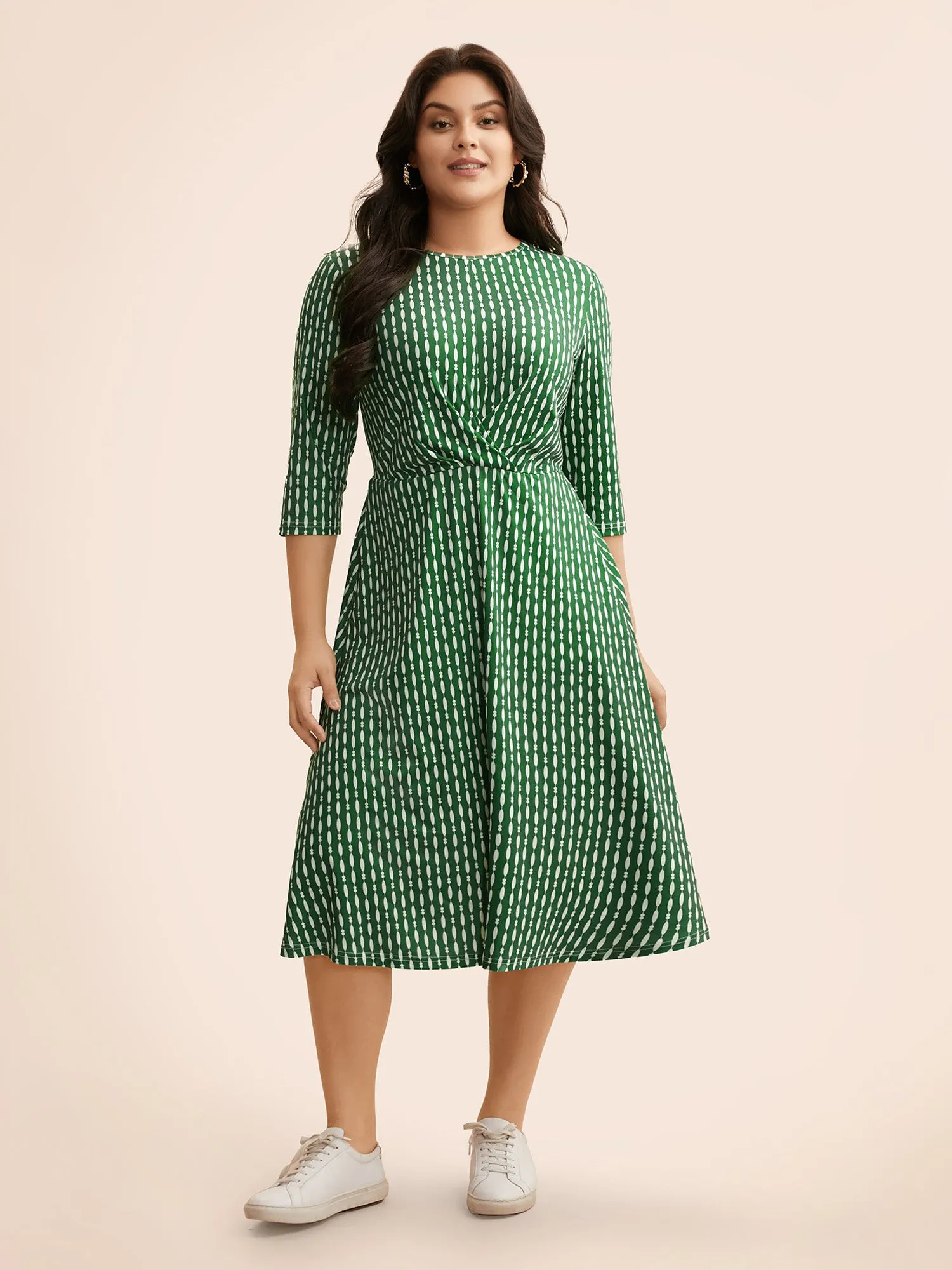 Round Neck Geometric Pleated Dress sold by Bloomchic product image thumbnail 2