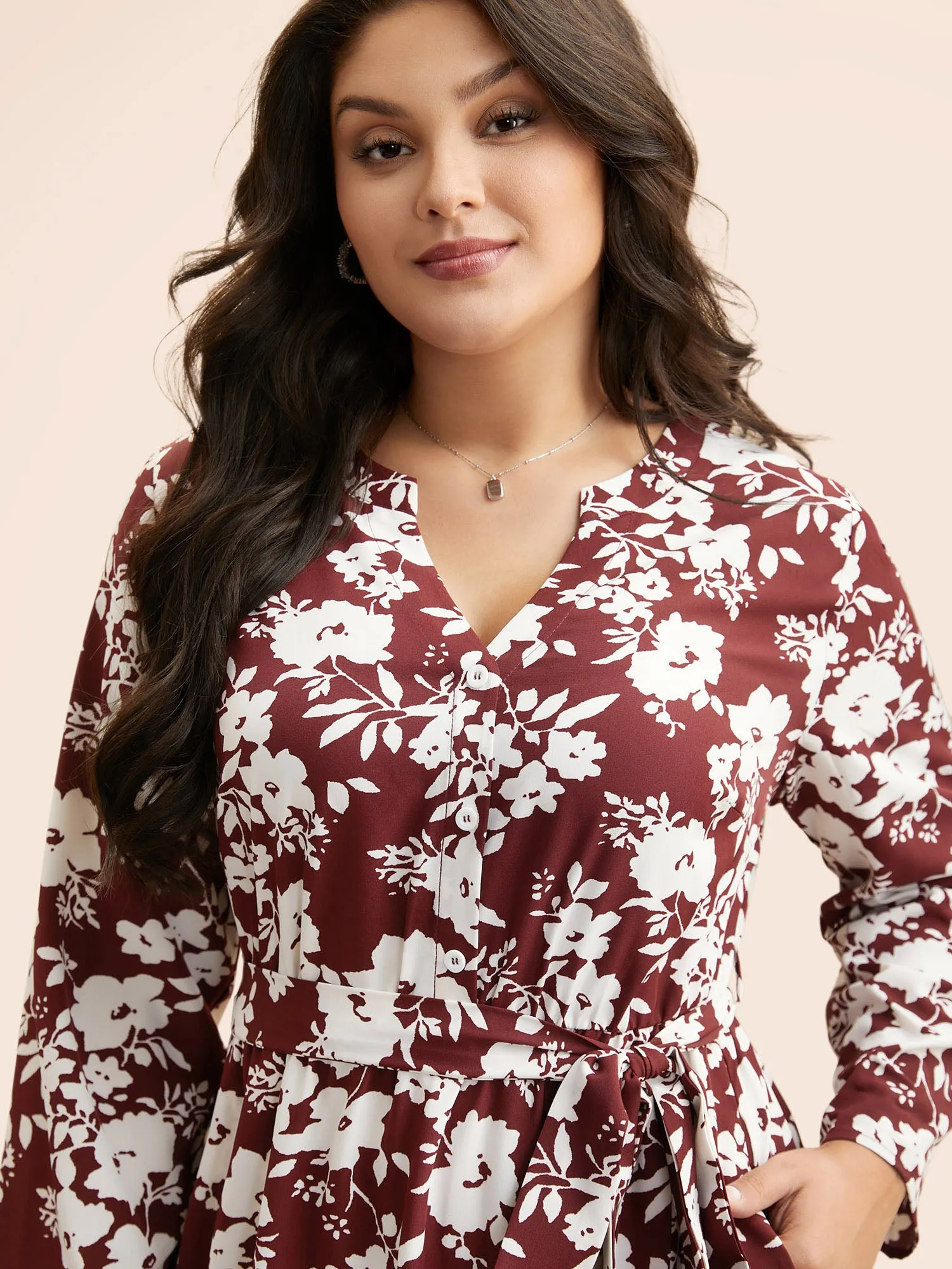 Silhouette Floral Print Tab Sleeve Dress sold by Bloomchic product image thumbnail 2