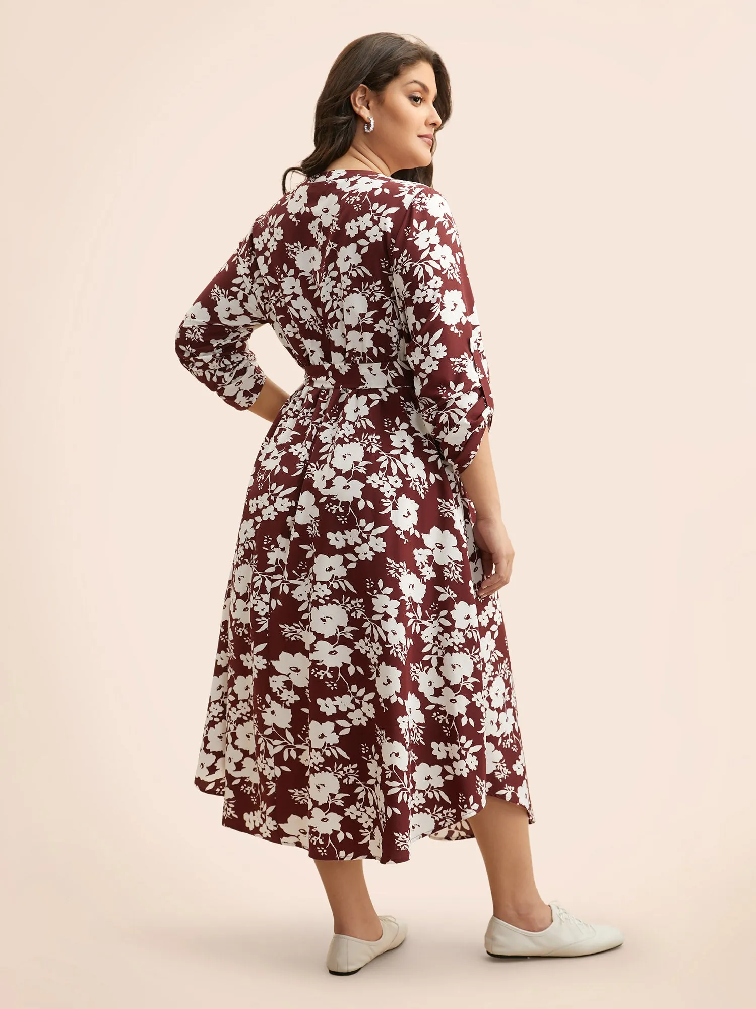 Silhouette Floral Print Tab Sleeve Dress sold by Bloomchic product image thumbnail 4