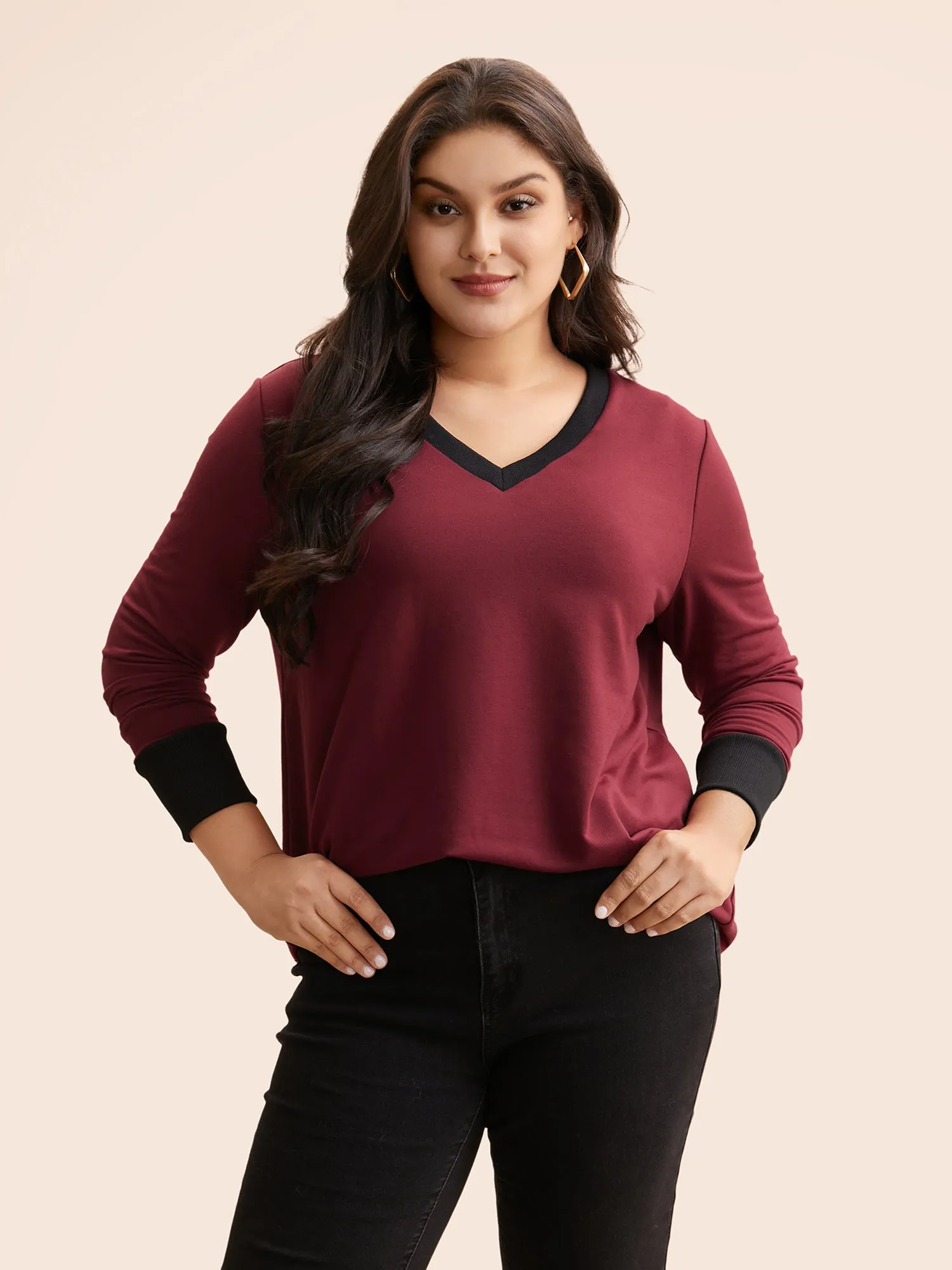 V Neck Contrast Patchwork Sweatshirt sold by Bloomchic product image thumbnail 2