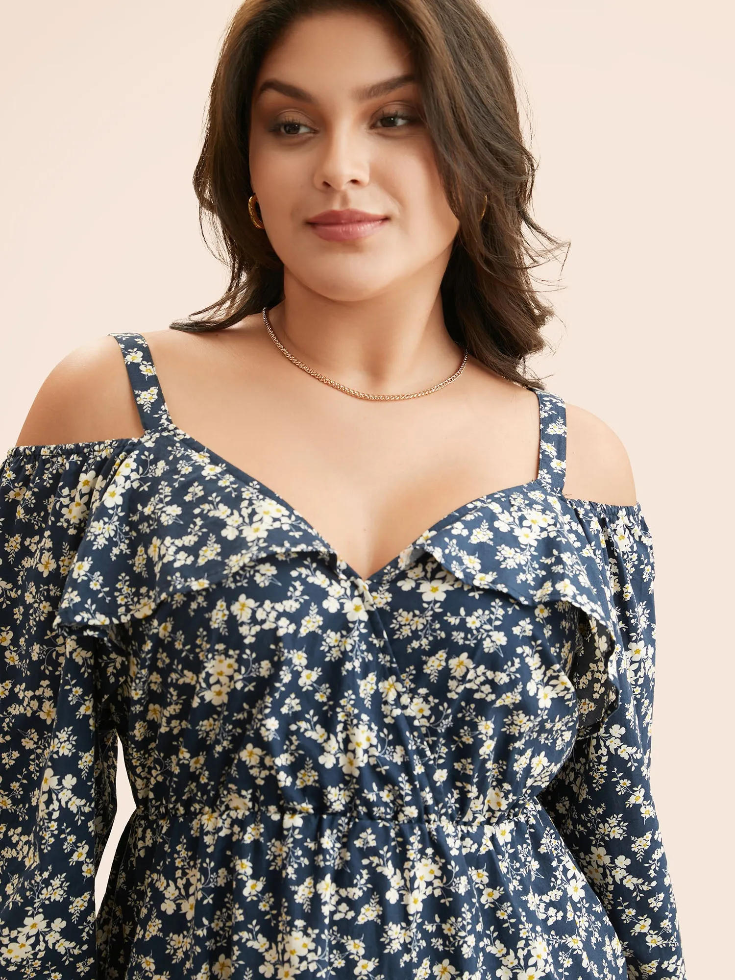 Ditsy Floral Lantern Sleeve Ruffle Trim Blouse sold by Bloomchic product image thumbnail 3