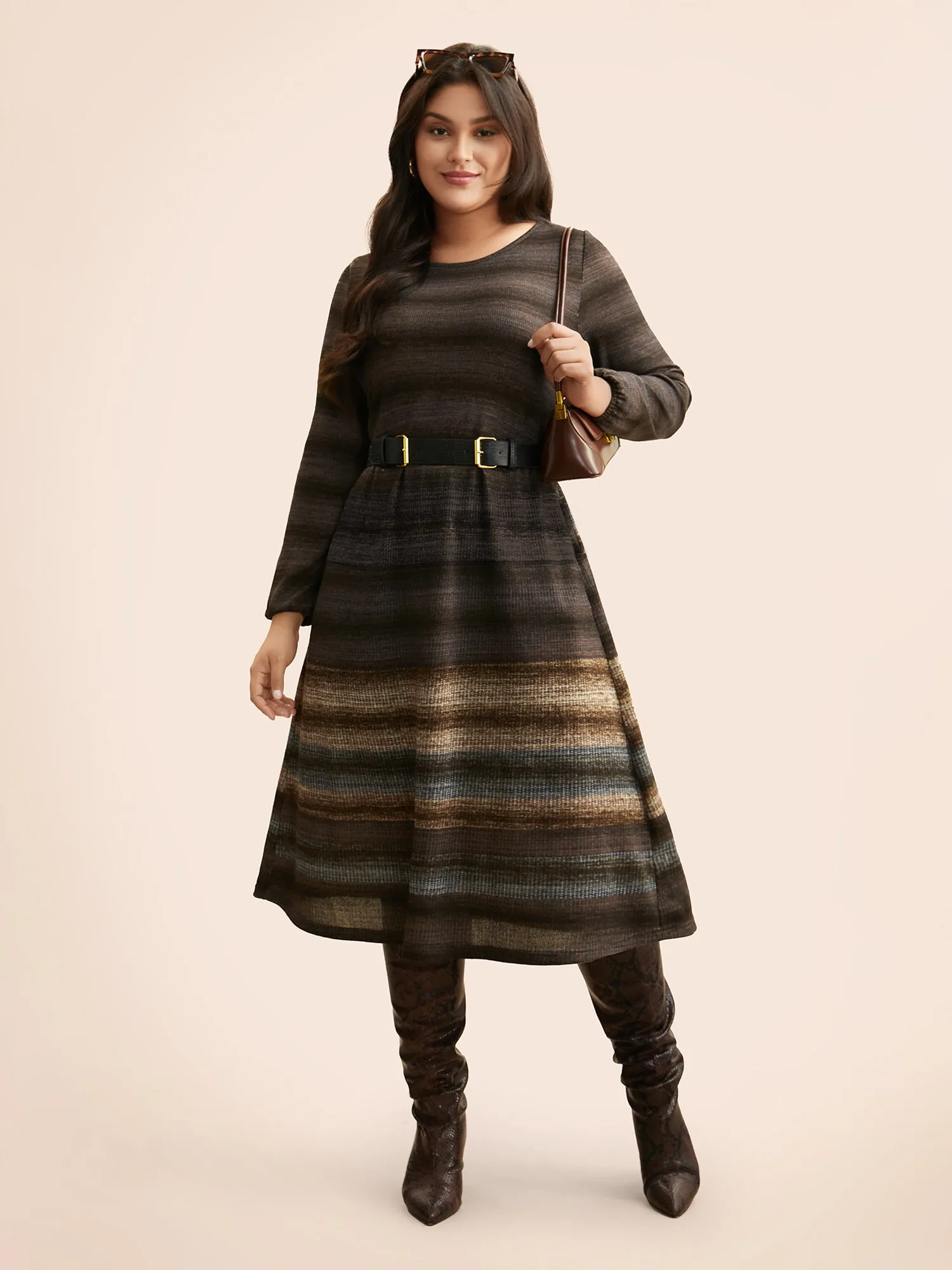 Ombre Contrast Lantern Sleeve Midi Dress sold by Bloomchic