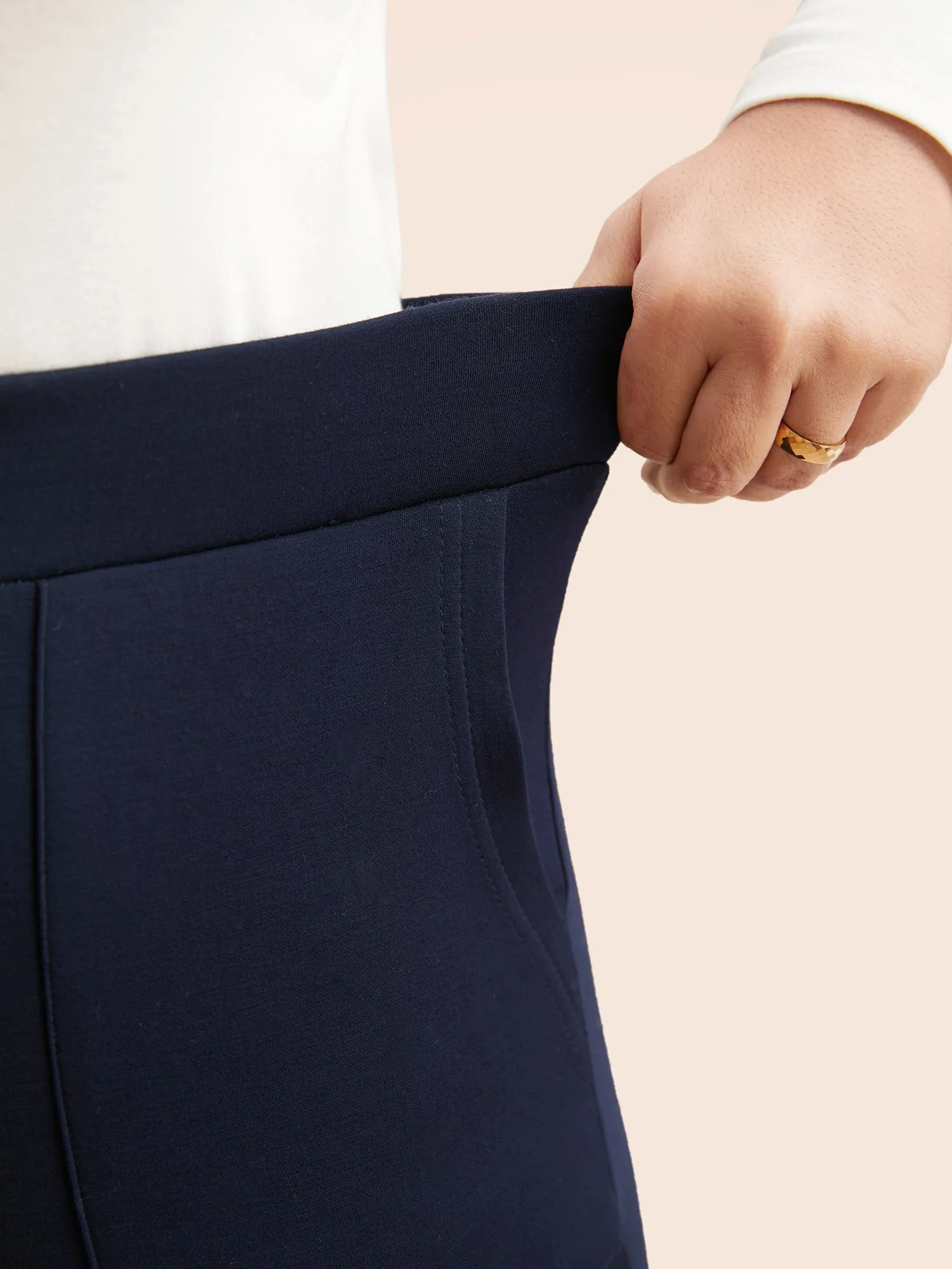 Mid Rise Drawstring Pocket Leggings sold by Bloomchic product image thumbnail 4