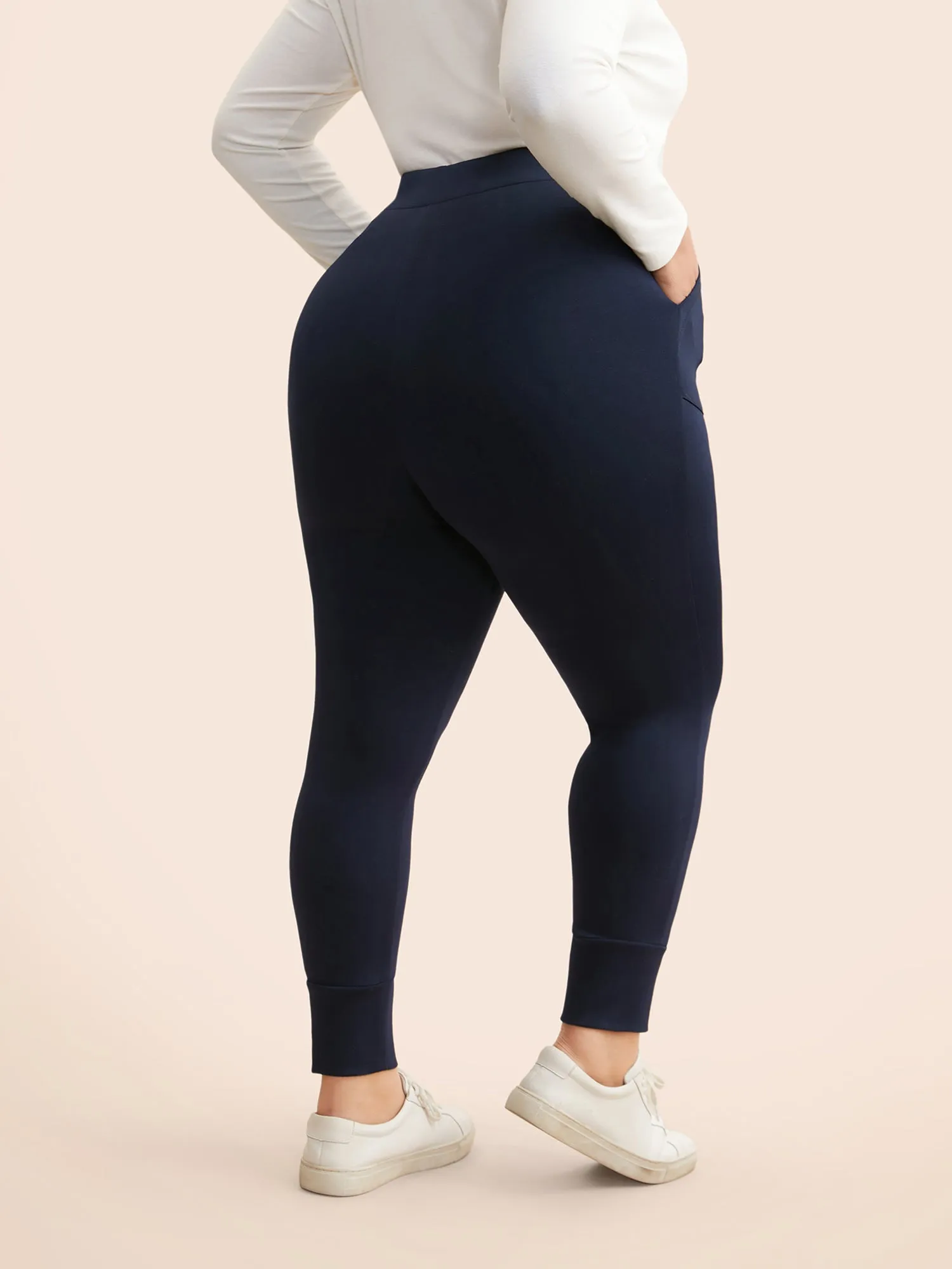 Mid Rise Drawstring Pocket Leggings sold by Bloomchic product image thumbnail 3