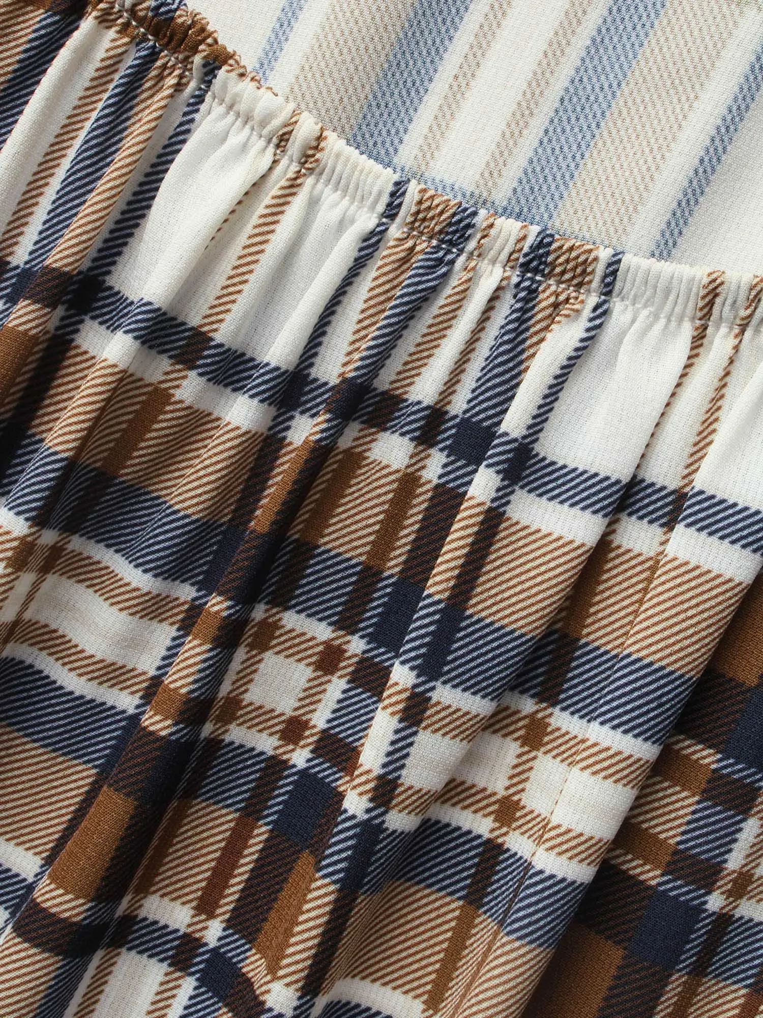 Crew Neck Plaid Gathered Tank Top sold by Bloomchic product image thumbnail 5