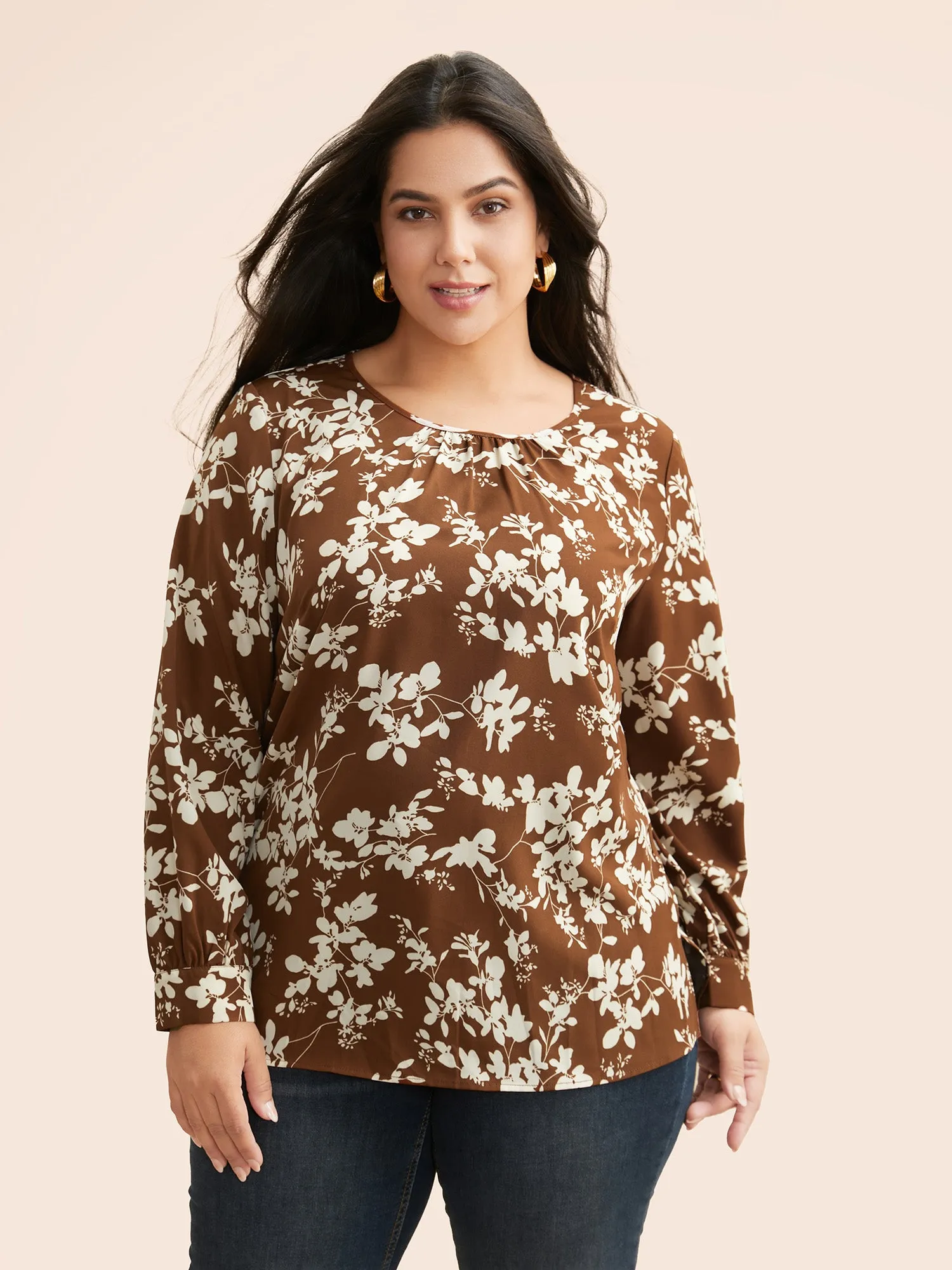 Silhouette Floral Print Gathered Split Hem Blouse sold by Bloomchic product image thumbnail 4