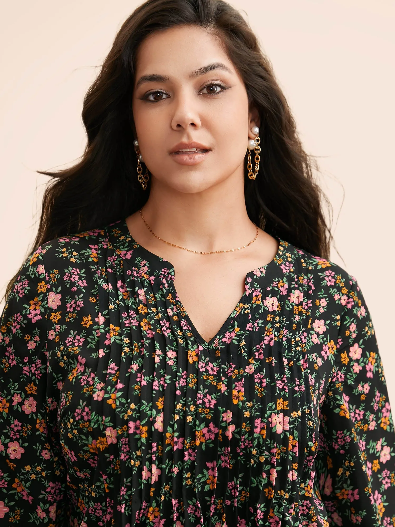 Notched Collar Ditsy Floral Pleated Blouse sold by Bloomchic product image thumbnail 3