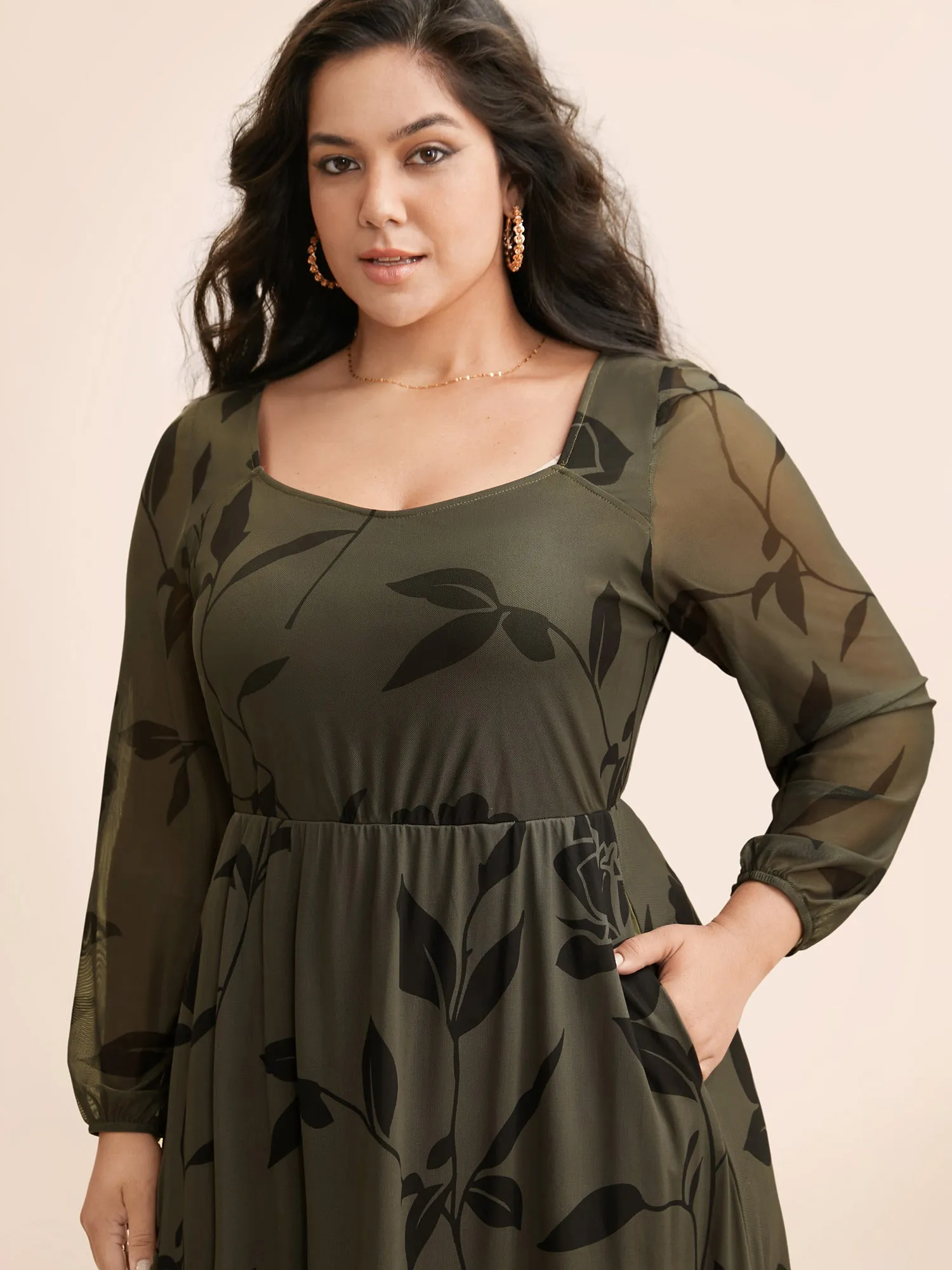 Silhouette Floral Print Heart Neckline Dress sold by Bloomchic product image thumbnail 2